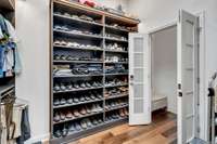 A Closet That Redefines Space!