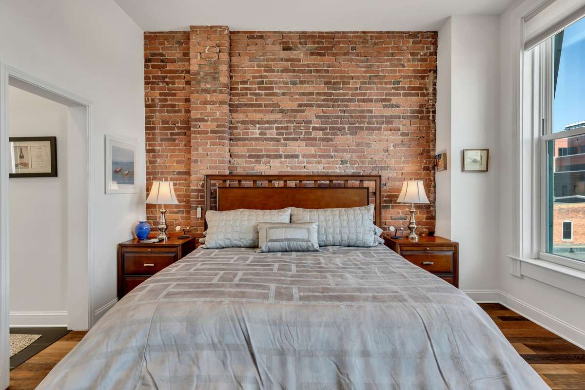 Open and Airy Primary  Suite