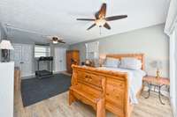 2nd primary bedroom or in law suite or airbnb