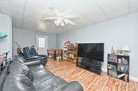 So much room for in law quarter, teen quarters or guest quarters