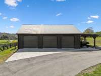 Garage / workshop