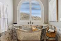 insulated tub---like a Yeti for the body!