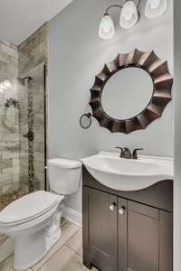 Full bathroom #2 is conveniently located between the secondary bedrooms.