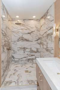 Primary suite shower