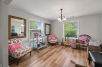 Guest Cottage - Dining Room
