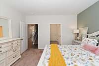 tHIS SHOWS THE VIEW INTO THE MASTER BATHROOM.