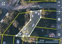 The tax map show the property extending to the rear of the properties located on Dodd St