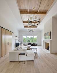 Representation photos for to show example of builder's work.  Not actual home.