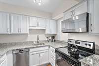 Fully updated Kitchen with new appliances!