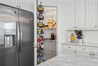 Walk in pantry