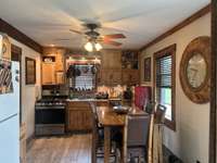 Eat-In Country Kitchen