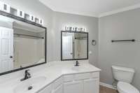 Master Bathroom(Vacant Photo shown is from 2023, prior to the current owner’s purchase)