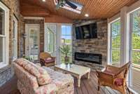 Perfect spot to relax after work or in the morning with you coffee!