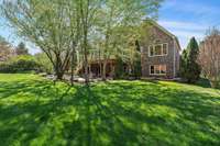 Huge yard with privacy!