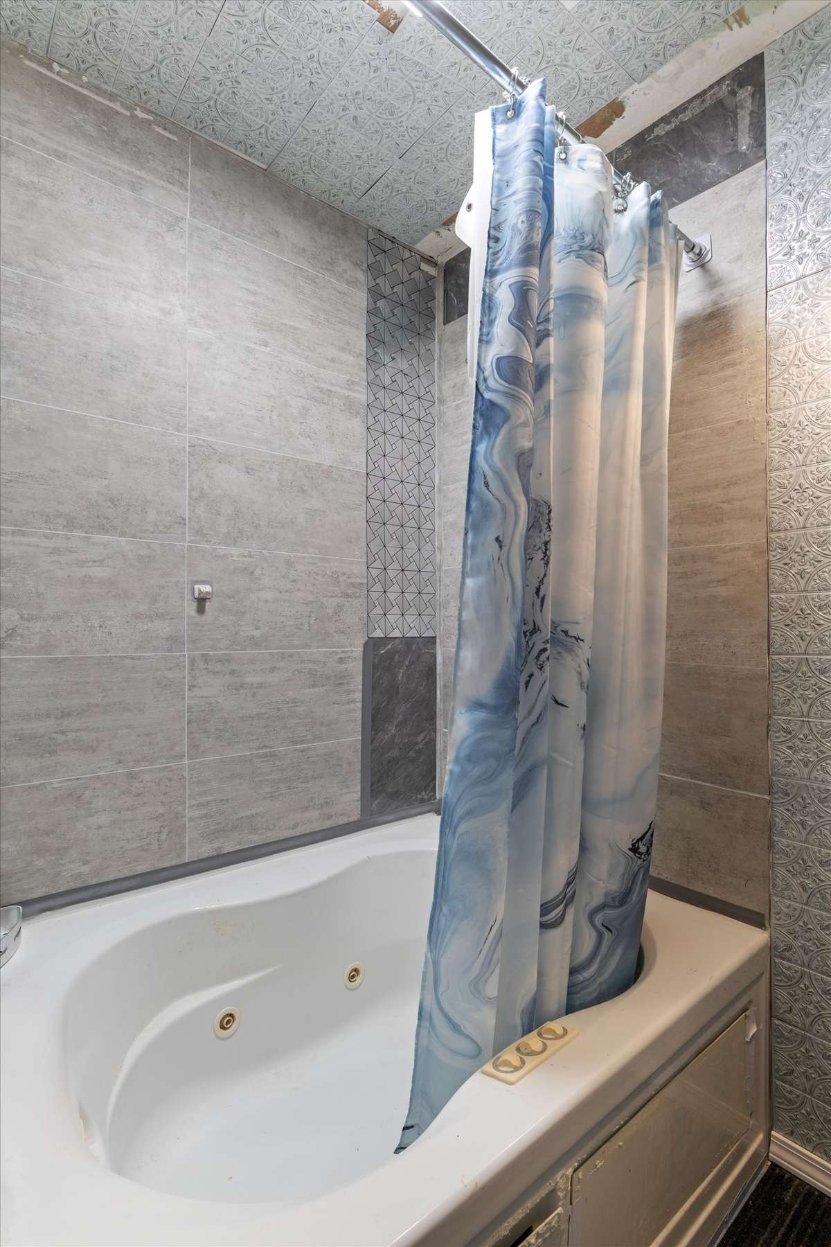 Bathroom upstairs