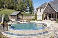 Your resort-lifestyle awaits you inside and out!