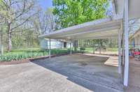 2 Carport