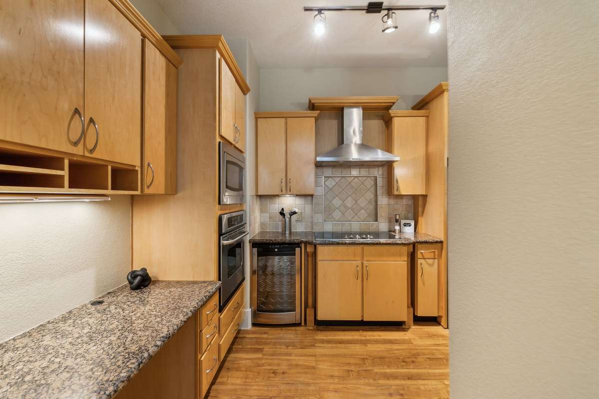 Who doesn't love an "at home" work station?  If not, this would make a great coffee bar!