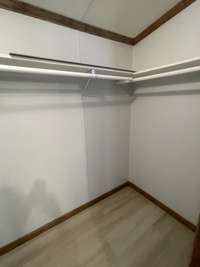EX LARGE WALK IN CLOSET IN MASTER