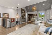Large bonus room upstairs.
