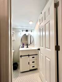 Entry from the master into the Bathroom upstairs.