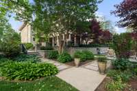 Landscape design is by Anne Daigh of Daigh Rick Landscape Architects