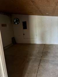 Detached garage