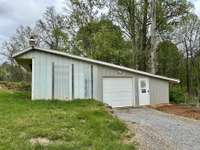 Detached garage