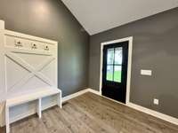 Entry with custom entry bench