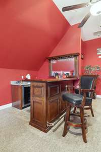 Bonus Room... with Wet Bar & Mini-Fridge !!