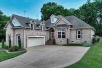 WELCOME HOME TO 101 CUMBERLAND BLUE TRAIL IN HENDERSONVILLE, TN.