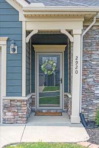 This lovely townhome has a new storm door and is complete with HOA benefits that include insurance, trash pickup & a community park.