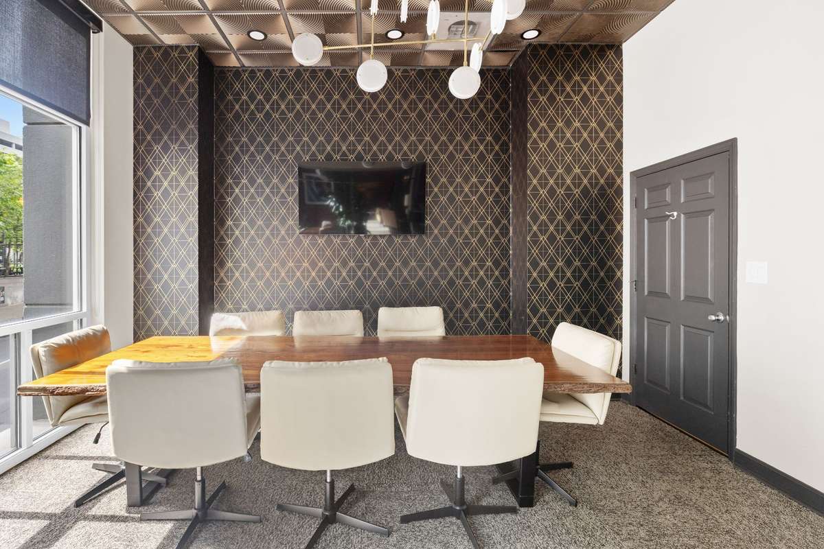 Conference or work room as well!