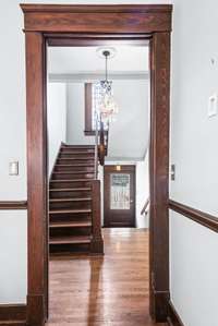 Fine architectural features.