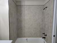 Tub/shower Combo