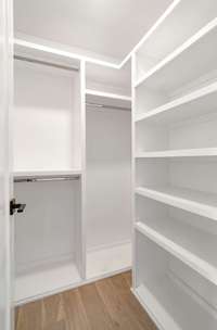Bedroom 4 closet