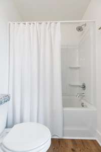 Secondary Ensuite Bath
