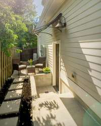 Private, detached apartment entry with an elegant sitting area and rental income potential!