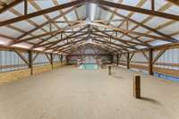 1550 square feet of storage