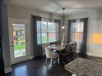 Cozy breakfast area ideal for casual dining!