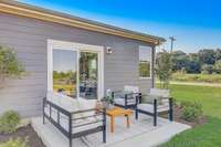 *Photo taken of model home. Colors & selections may vary*