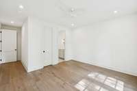 Bedroom with walk-in closet and en-suite bathroom