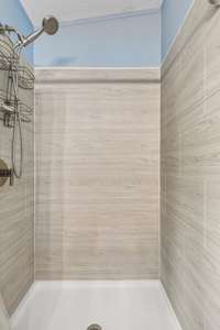 Beautiful tile shower!
