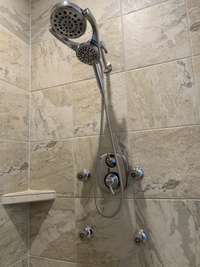 Body jets in shower
