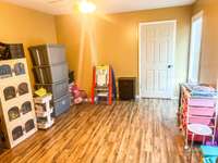 Bedroom #4 With Walk In Closet!