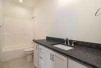 Shared bathroom of bedrooms 3 and 4