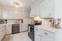 Nice upgraded kitchen