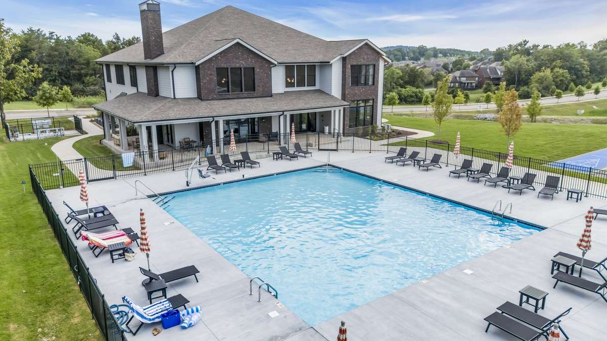 Beautiful clubhouse with lots of amenities!