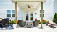 Covered patio with ceiling fan