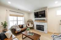 Light and bright living room which is spacious enough to hold larger furniture